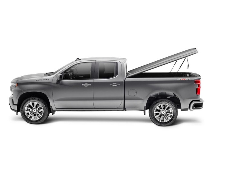 UnderCover 19-25 Chevrolet Silverado 1500 5.9ft Short Bed Elite LX Bed Cover (Painted) thumbnail 8