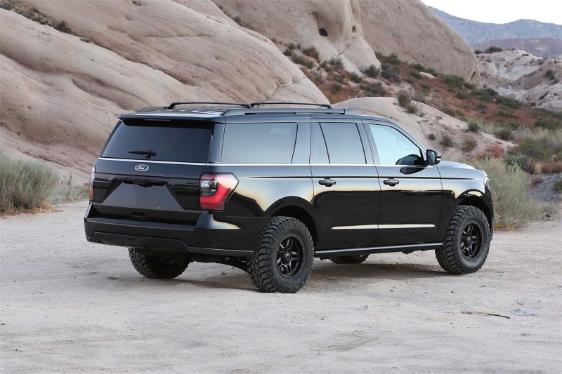 Fabtech 18-20 Ford Expedition 4WD 1.5in Leveling System