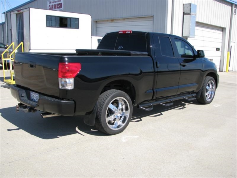 N-Fab Nerf Step 07-17 Toyota Tundra Double Cab 6.5ft Bed - Gloss Black - Bed Access - 3in thumbnail 2