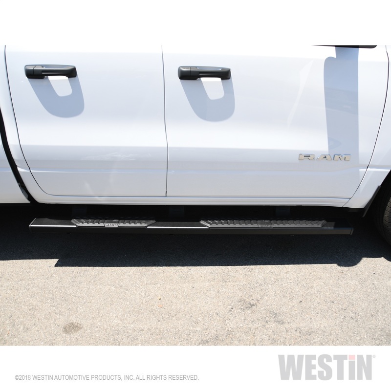 Westin 19-26 Ram 1500 Quad Cab (Excl Ram 1500 Classic) R5 Nerf Step Bars - Black thumbnail 9