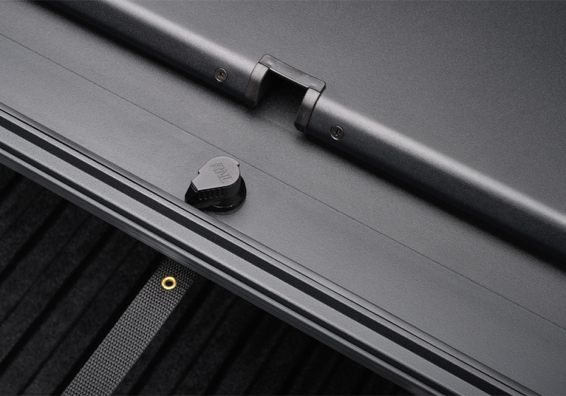 Roll-N-Lock 2022 Toyota Tundra (66.7in. Bed Length) A-Series XT Retractable Tonneau Cover thumbnail 5
