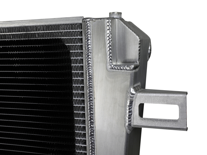 aFe BladeRunner Street Series Tube & Fin Aluminum Radiator 06-10 GM Diesel Trucks 6.6L V8 thumbnail 8