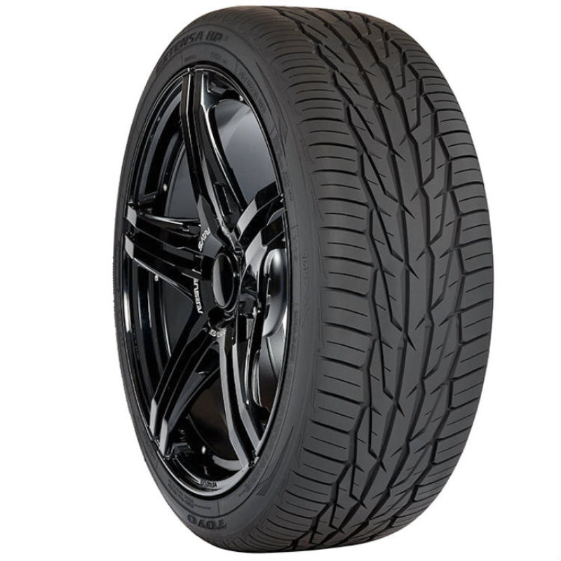 TOY Extensa HP II Tire