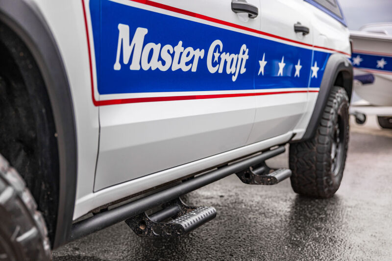 N-Fab RKR Step System 15-17 GMC - Chevy Canyon/Colorado Crew Cab - Tex. Black - 1.75in thumbnail 8