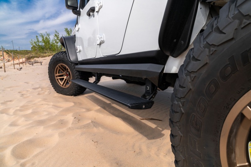 AMP Research 2007-2018 Jeep Wrangler JKU 4DR PowerStep XL - Black (Incl OEM Style Illumination) thumbnail 3