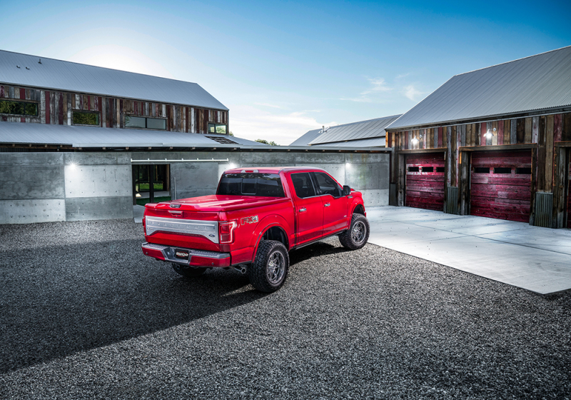 UnderCover 19-20 Chevy Silverado 1500 5.8ft Elite LX Bed Cover - Oakwood Metallic thumbnail 8