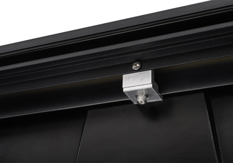Roll-N-Lock 2022 Toyota Tundra (66.7in. Bed Length) A-Series XT Retractable Tonneau Cover thumbnail 8