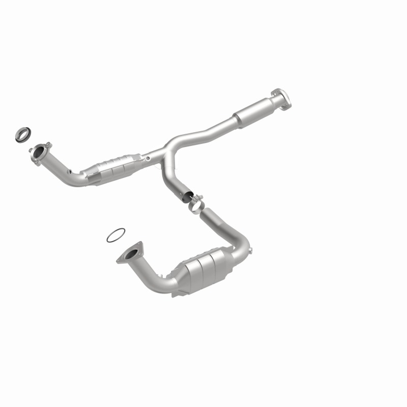 MagnaFlow Direct Fit Catalytic Converter 05-06 GMC Envoy XL Denali