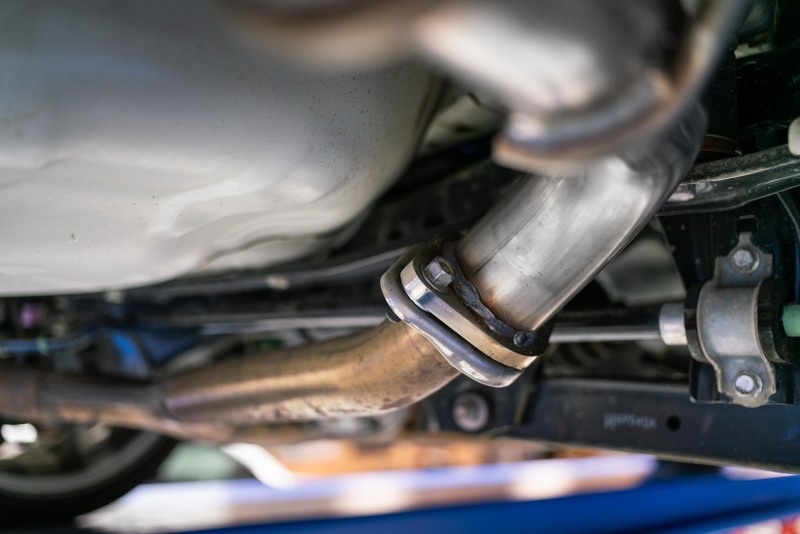 MBRP 15-19 Subaru WRX 2.0L/STI 2.5L 2.5in Dual Split Rear Exit w/ 3.5in CF Tips - T304 thumbnail 2