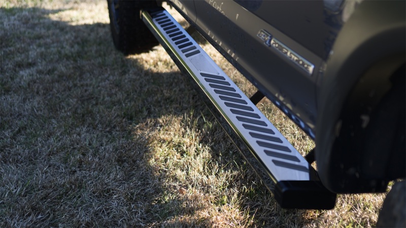 Lund 09-17 Dodge Ram 1500 Crew Cab Summit Ridge 2.0 Running Boards - Stainless thumbnail 6