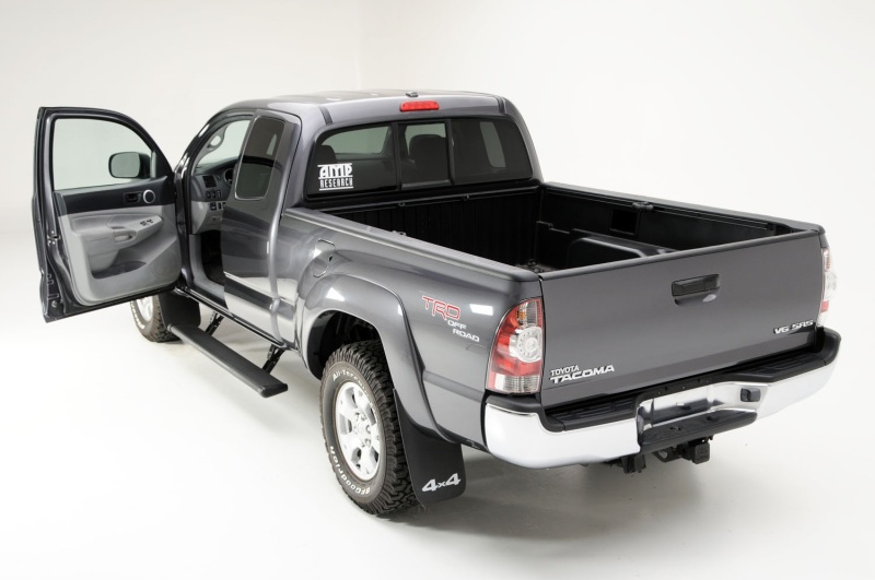 AMP Research 2016-2017 Toyota Tacoma Double Cab/Access PowerStep - Black thumbnail 9