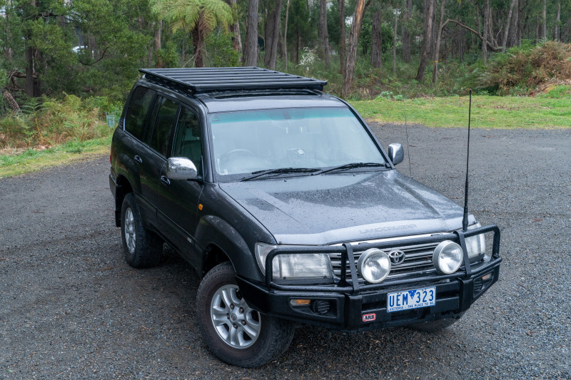 ARB Roof Rack Base with Mount Kit - Flat Rack with Wind Deflector (1x arb1770030, 1x arb17913010) thumbnail 8