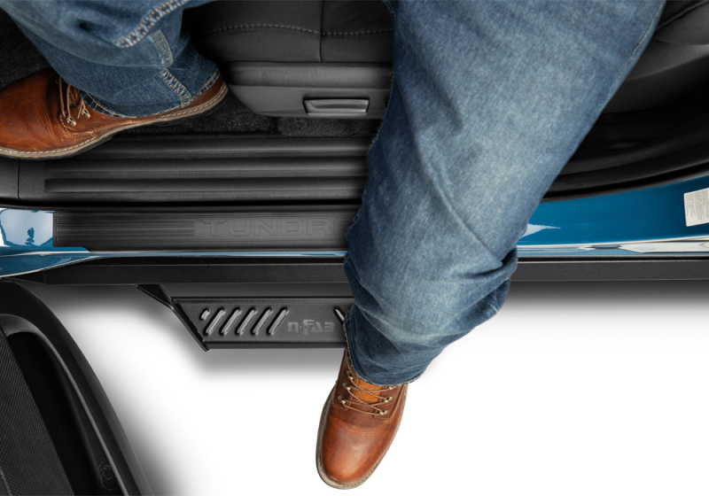 N-Fab 2022 Nissan Frontier CC (All Beds) Predator PRO Step System - Cab Length - Tex. Black thumbnail 9