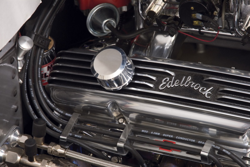 Edelbrock Billet Aluminum Breather w/ Black Powder Coat Finish thumbnail 8