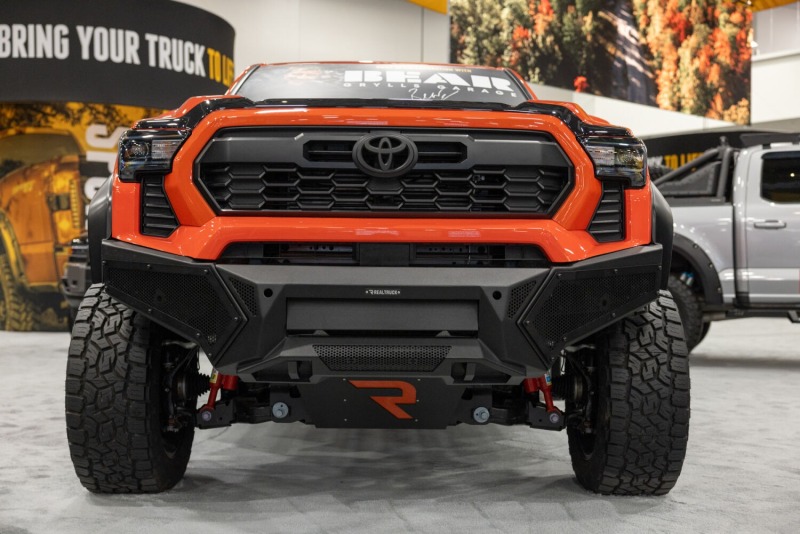 Go Rhino 24-26 Toyota Tacoma (4dr) (w/o TRD Skid Plate) Element Front Bumper w/ Pwr Bar - Tex. Blk