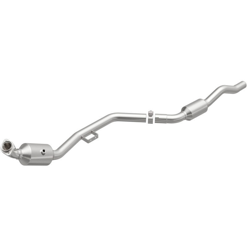 MagnaFlow Direct Fit Catalytic Converter OEM 2007 Mercedes-Benz E350 Underbody - 69.125in Length thumbnail 2