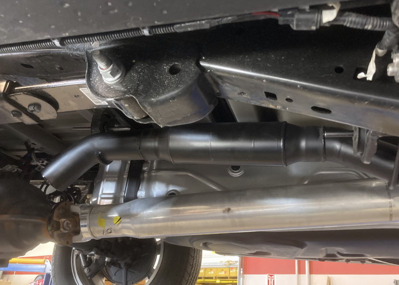 Flowmaster 21-25 Ford F-150 2.7L/3.5L/5.0L Outlaw Extreme Cat-Back Exhaust System thumbnail 6