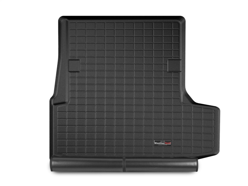WeatherTech 2018+ BMW 5-Series Plug-in Hybrid Cargo Liner w/Bumper Protector - Black