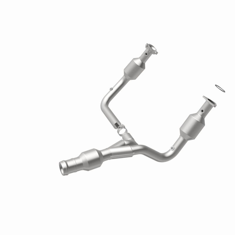 MagnaFlow Direct Fit Catalytic Converter 2015 GMC Yukon XL V8 6.2L thumbnail 8