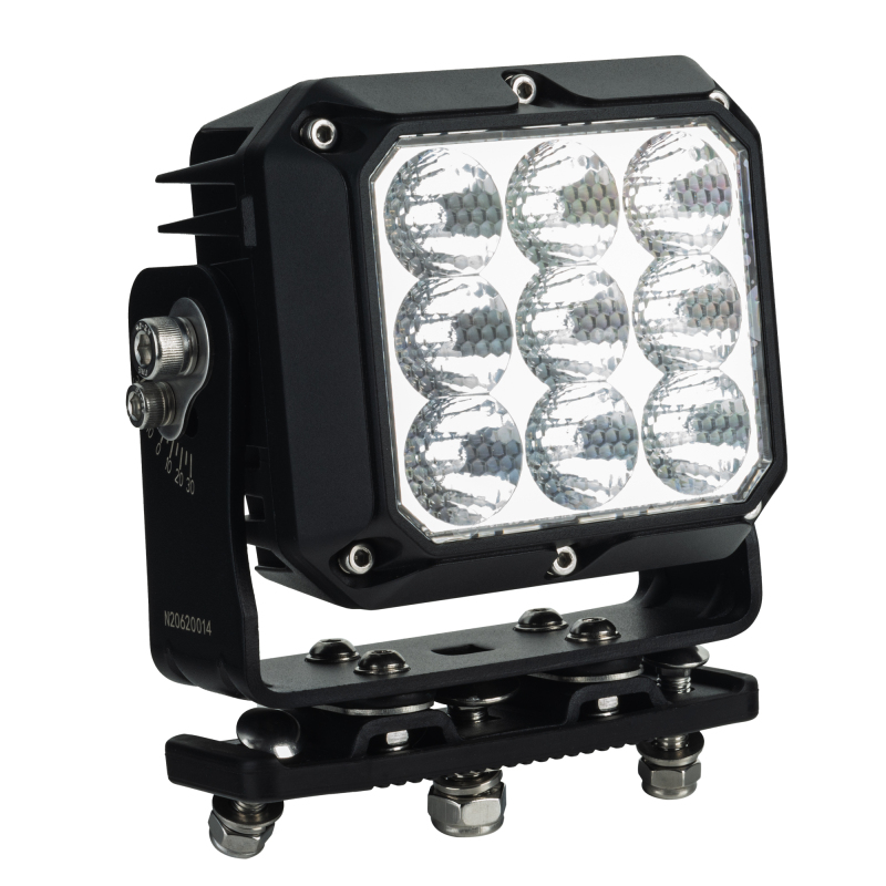 Oracle TITAN 4 90W High Performance Auxiliary Spot Light - White LED thumbnail 8