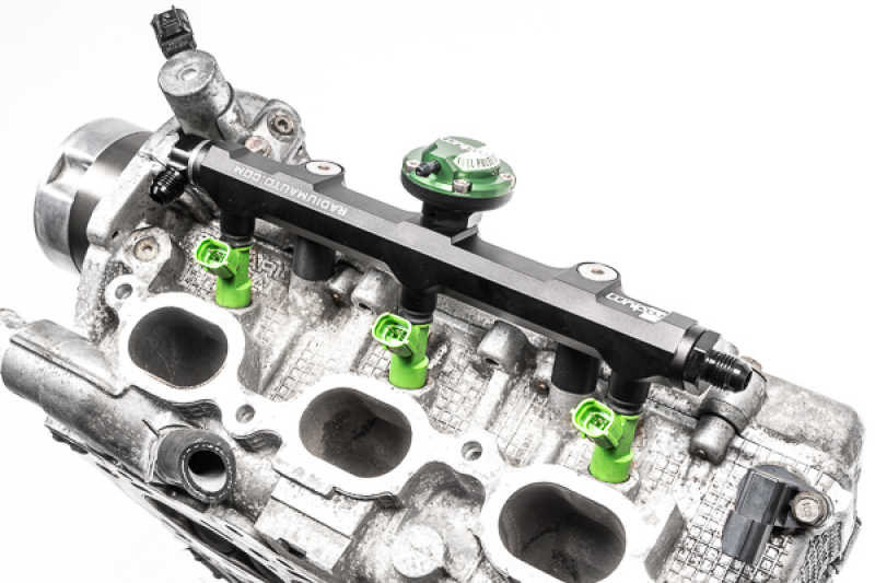 Radium Engineering Subaru Phase-II EZ30/EZ36 Top Feed Conversion Fuel Rail Kit thumbnail 4
