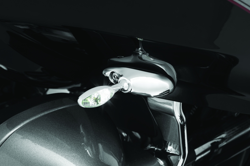 Kuryakyn Kellermann Micro 1000 Collection Turn Signals 2530 Signal, 1000, LED, Clear Lens, White/Amber Light, Chrome Housing, Each thumbnail 6