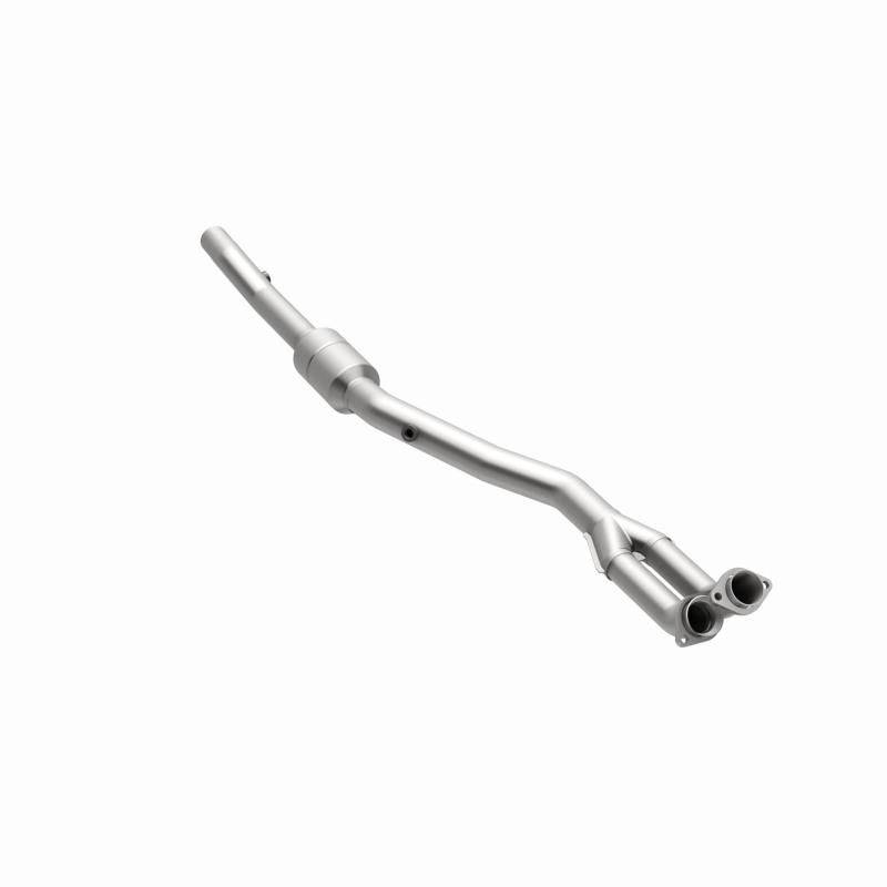 MagnaFlow Direct Fit Catalytic Converter 96-97 BMW 840 4.4L Driver Side thumbnail 3
