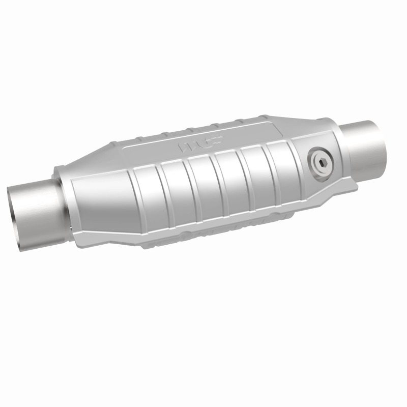 MagnaFlow Universal Catalytic Converter 2.25 inch with single O2 OEM