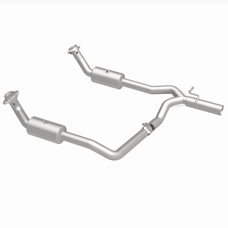 MagnaFlow 09-13 Ford E-350 Super Duty V10 6.8 OEM Underbody Direct Fit Catalytic Converter thumbnail 3