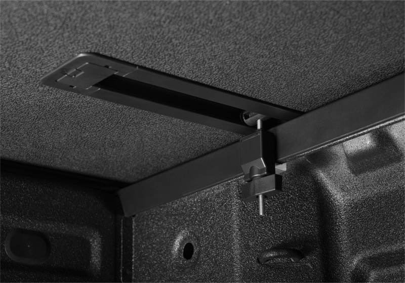 Extang 15-22 Chevy/GMC Canyon/Colorado (6ft. 2in. Bed) Solid Fold ALX thumbnail 9