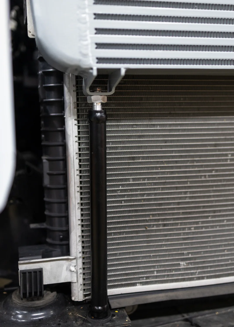 Mishimoto Ford Explorer ST 2020+ Performance Intercooler - Silver thumbnail 3