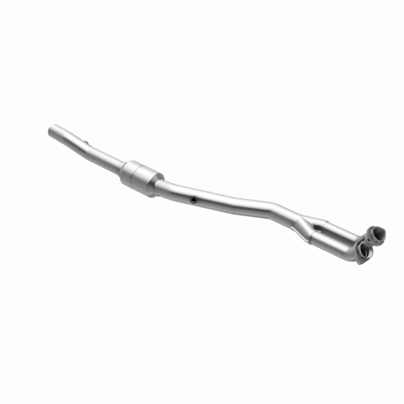 MagnaFlow Direct Fit Catalytic Converter 96-97 BMW 840 4.4L Driver Side thumbnail 2