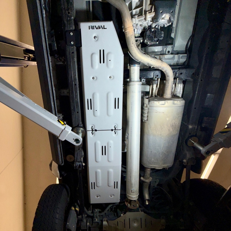 Rival 24-26 Toyota Tacoma Aluminum Gas Tank Skid Plate