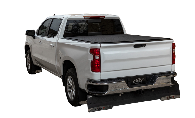 Access LOMAX Pro Series 22-24 Toyota Tundra 5ft6in Bed Professional Series Cover