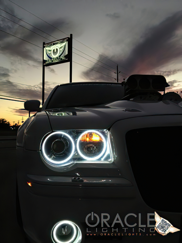 Oracle Chrysler 300C 05-10 Halo Kit - ColorSHIFT w/ Simple Controller