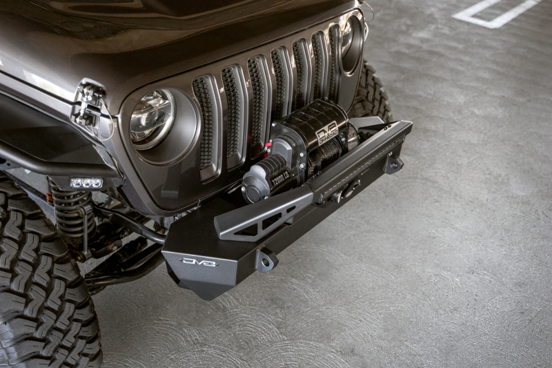 07-23 Jeep Wrangler/Gladiator JT/JK/JL FS-25 Stubby Front Bumper w/Plated Bull Bar - Image 9