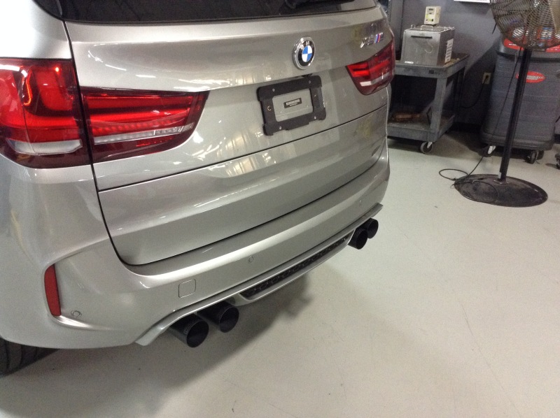 Dinan 15-19 BMW X5 M/X6 M (F85/F86) Free Flow Axleback Exhaust System - Black Tips thumbnail 2