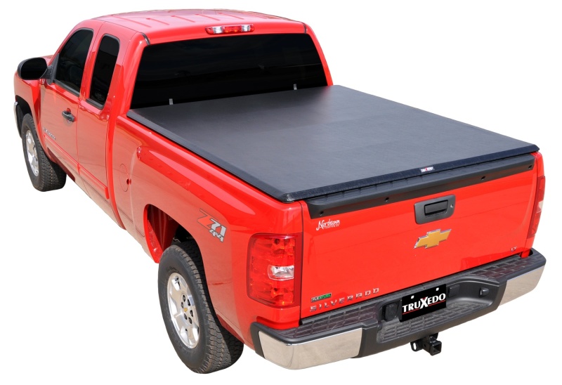 Truxedo 07-13 GMC Sierra & Chevrolet Silverado 1500 5ft 8in TruXport Bed Cover thumbnail 2