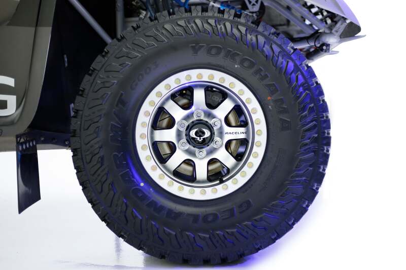 Raceline RT260 Avenger 17x8.5in/5x139.7 BP/-32mm Offset/107.95mm Bore - Black & MACH. Beadlock Wheel thumbnail 6