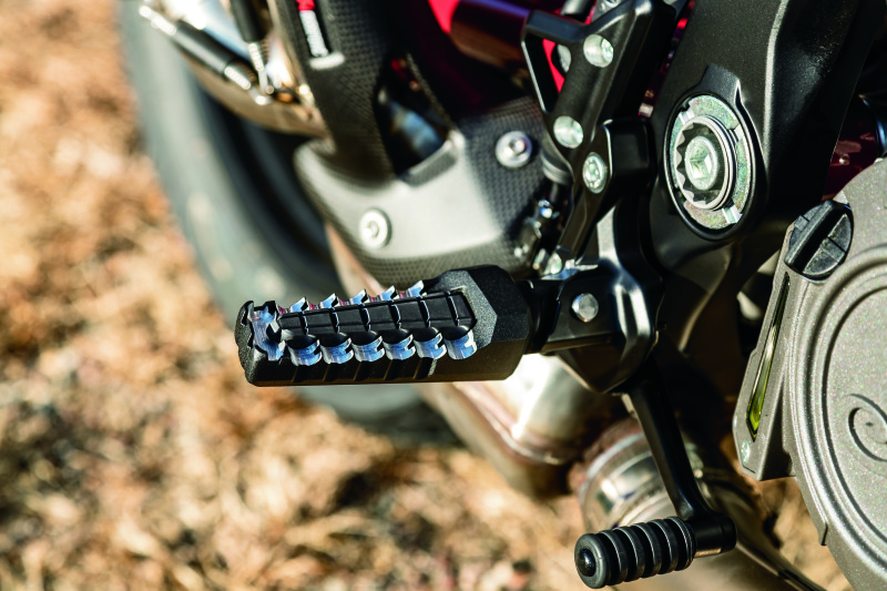 Kuryakyn Splined Adaptor Black thumbnail 3