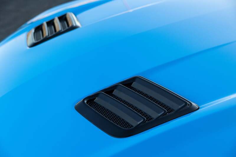 Roush 2018-2023 Mustang Hood Heat Extractors - Gloss Black thumbnail 2
