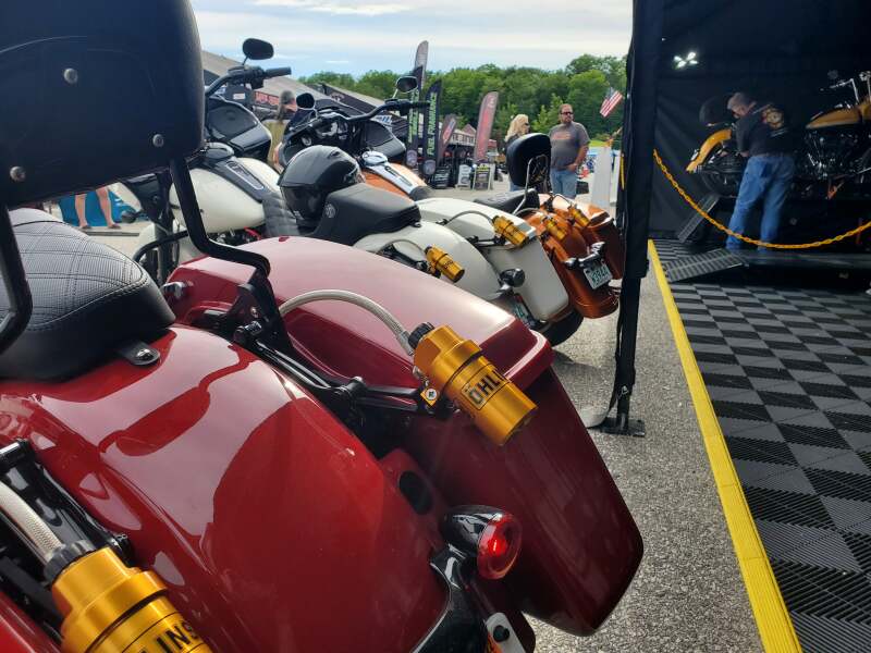 Ohlins 14-26 Harley FL Touring STX 36 Twin Blackline 13in Shocks 150lb- Max 500lb