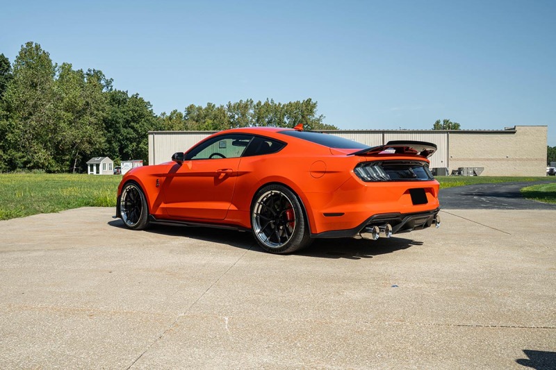Corsa 20-22 Ford Mustang GT500 3.0in Dual Rear Exit Catback w/ Twin 5.0in Pol. Straight Cut Pro Tip thumbnail 4
